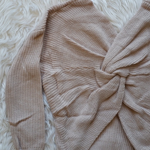 Muave Round Neck V Back Sweater #815 - Picture 5 of 5